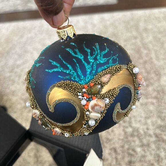 Trimsetter Beautiful Large Ornamented Tree Bulbs - Picture 2 of 5